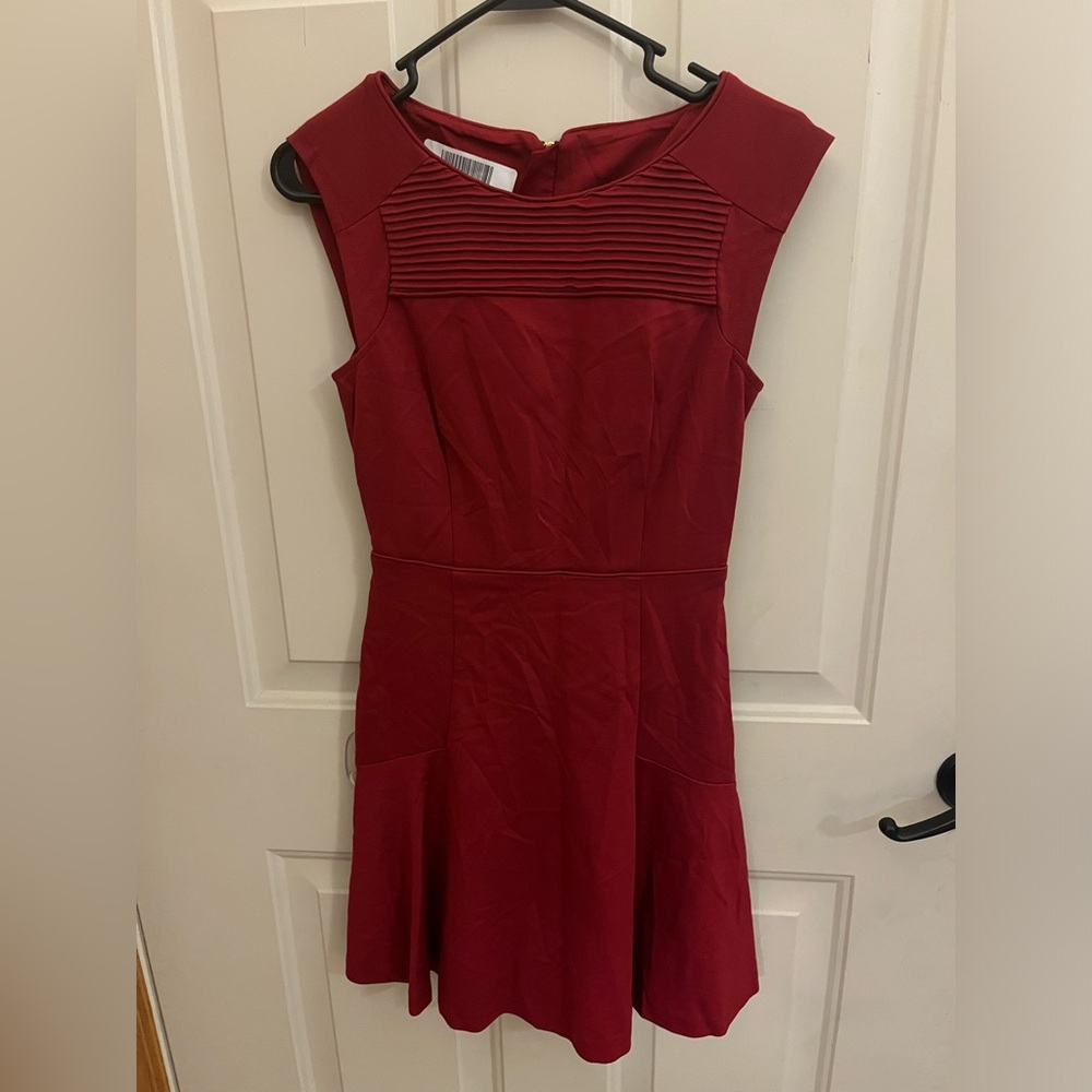 Woman’s NWT Petite Banana Republic Red Dress